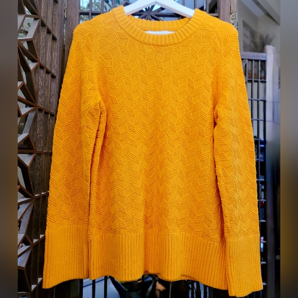 Chunky Knit Sweater - Picture 7 of 11